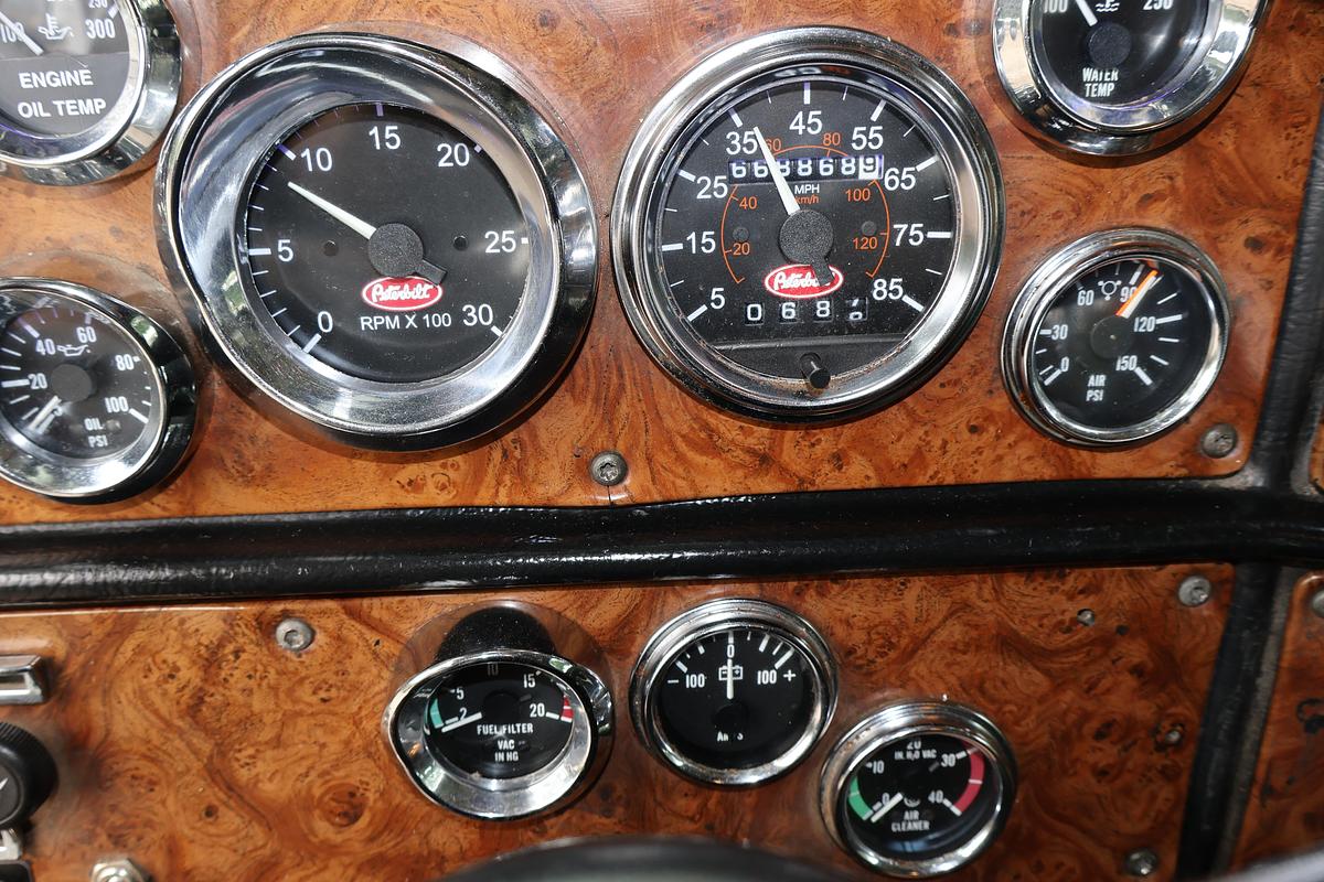 Used 2001 PETERBILT 379