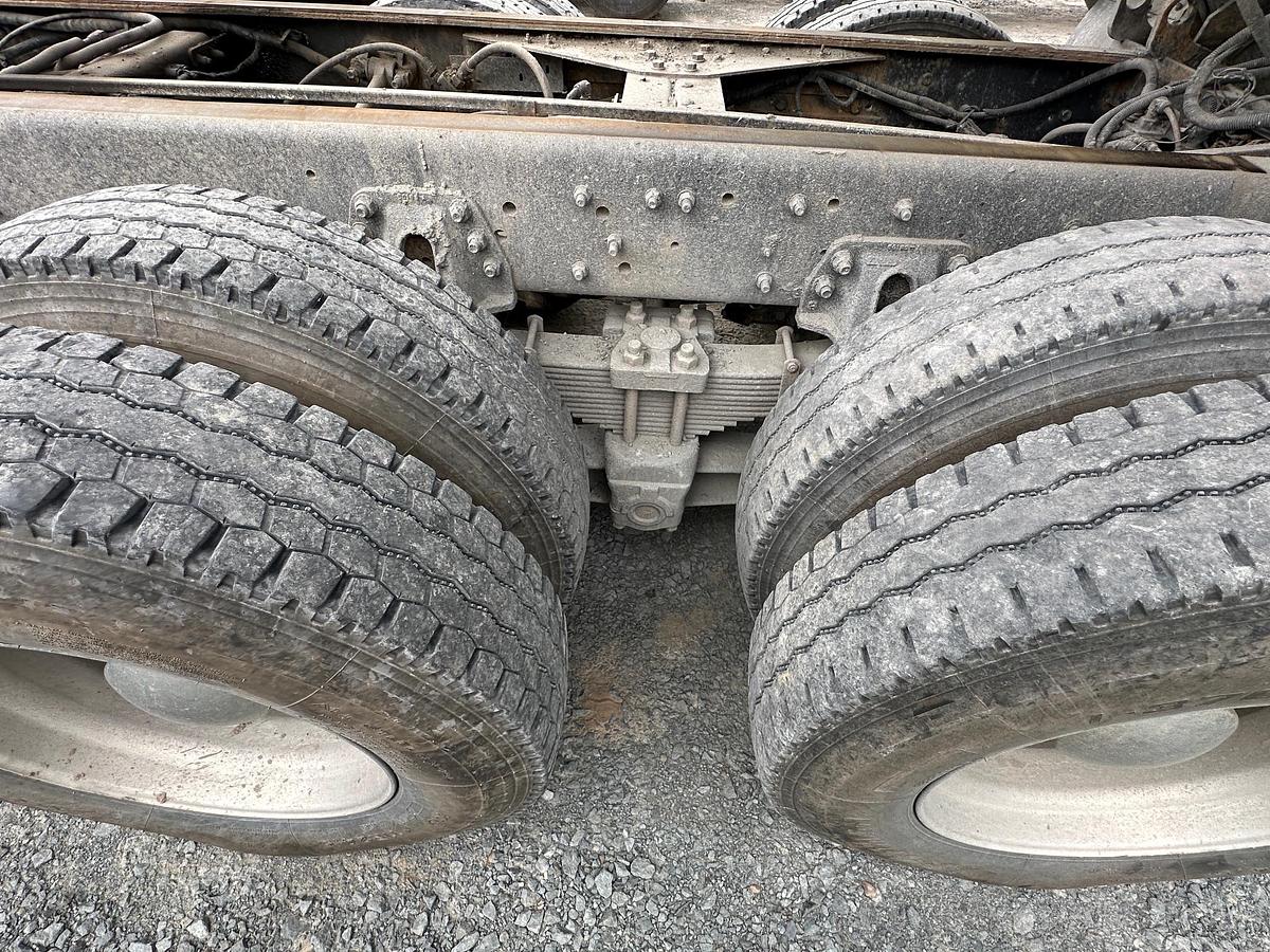 Used 1998 FORD 9500