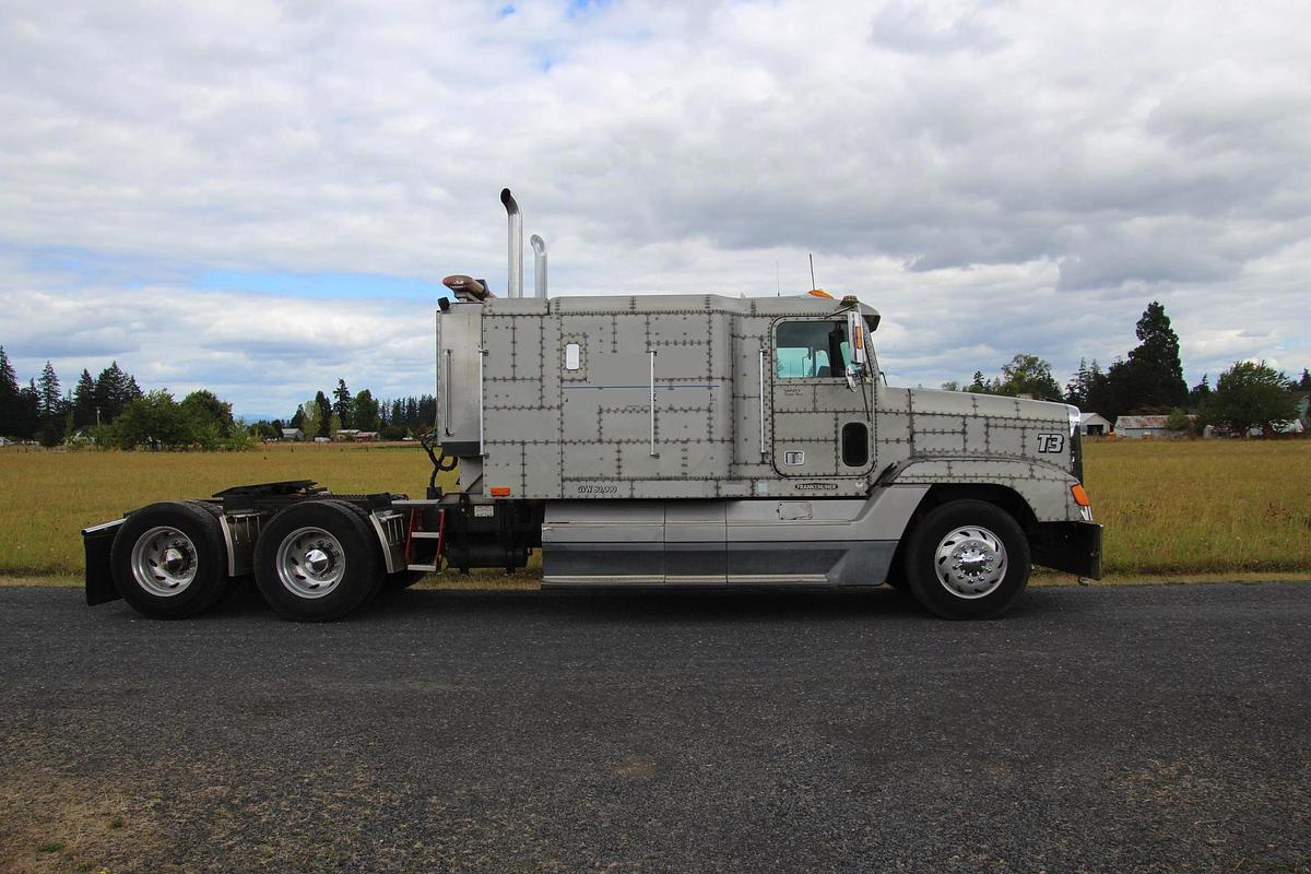 Used 1995 FREIGHTLINER 120