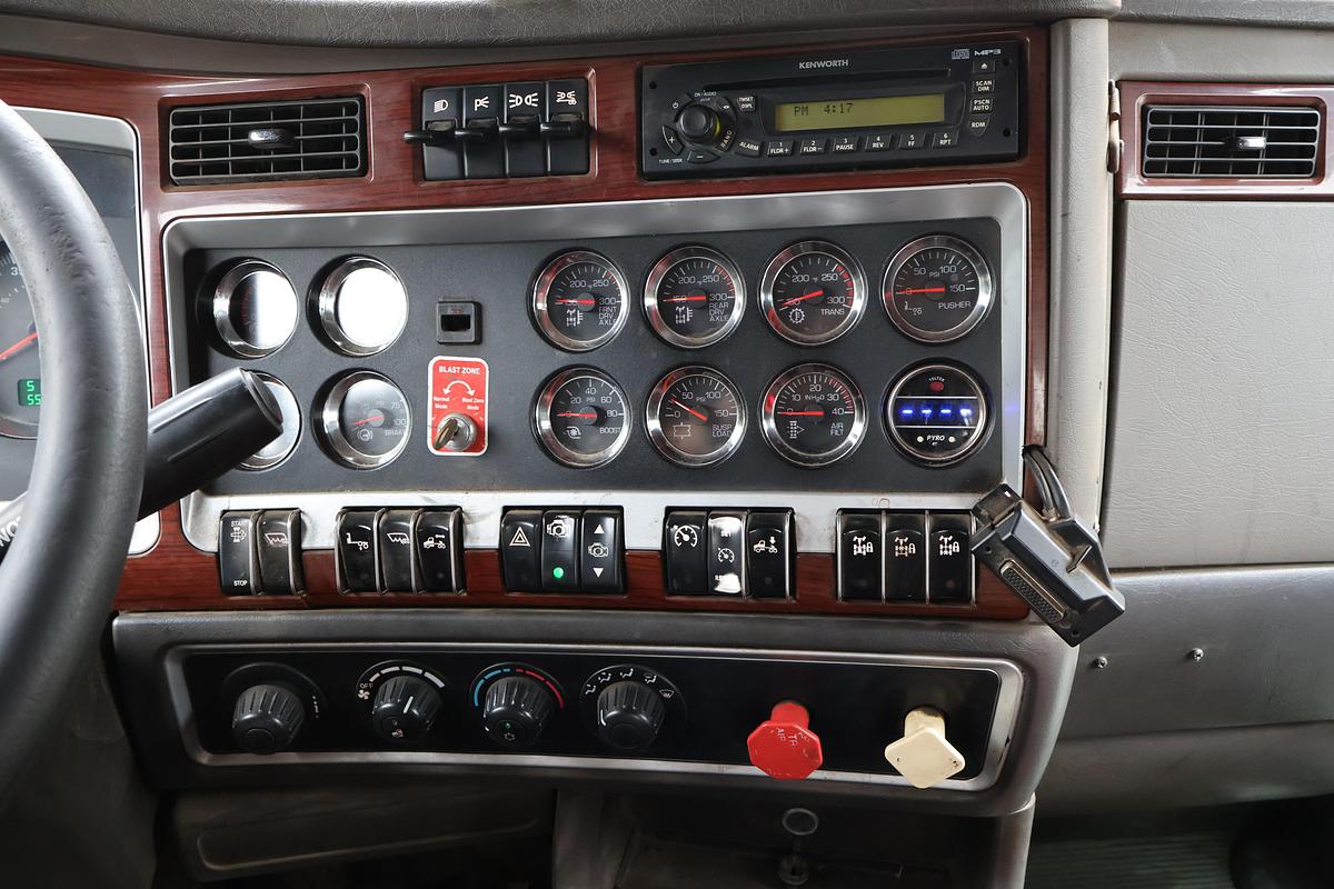 Used 2008 KENWORTH W900