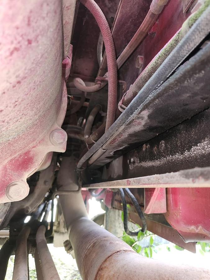 Used 2001 MACK DM690S Conveyor