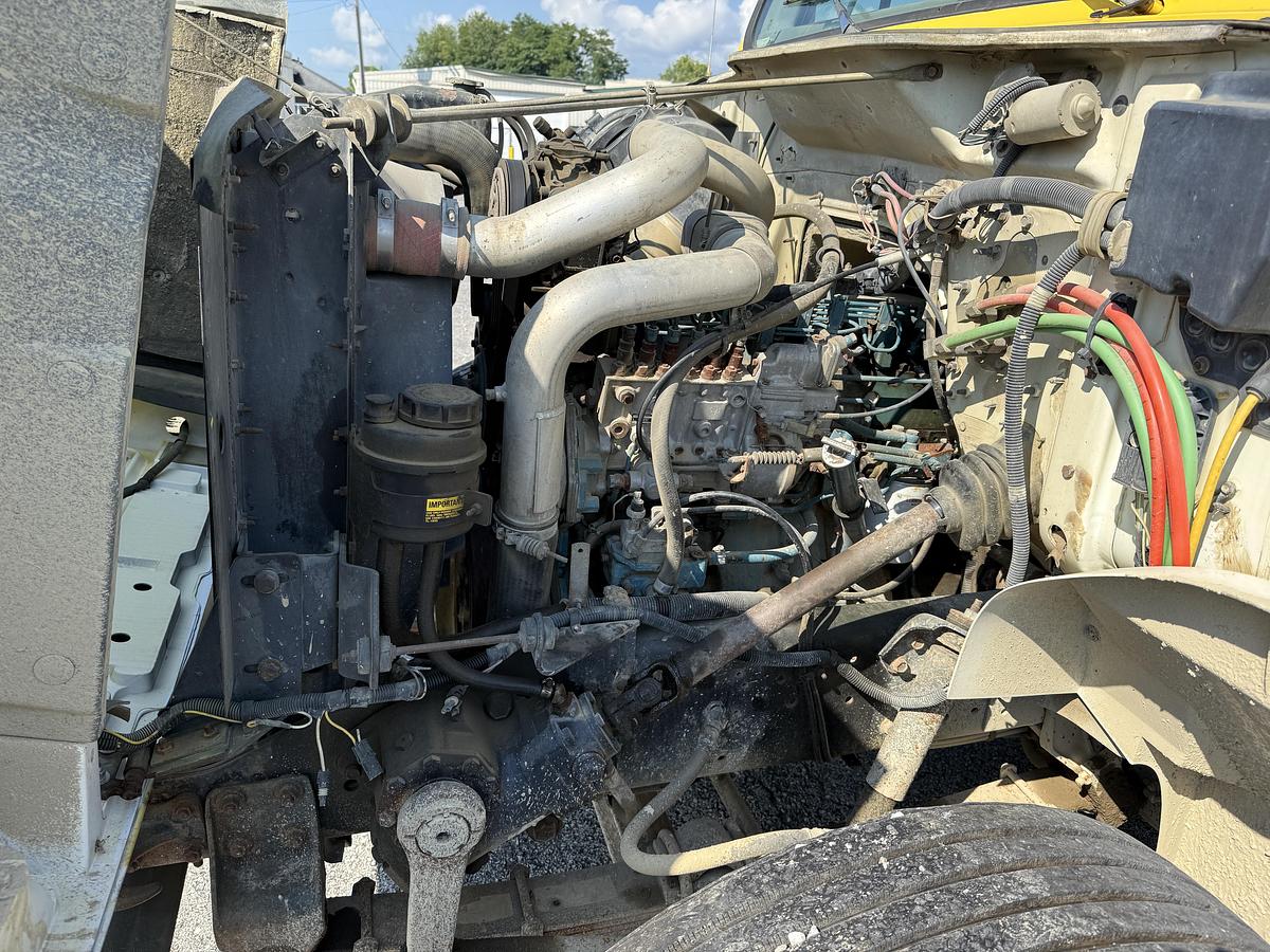 Used 1995 INTERNATIONAL 4900