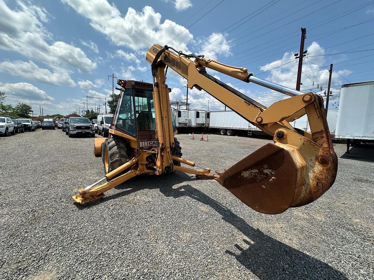 Used 1986 CASE 580E