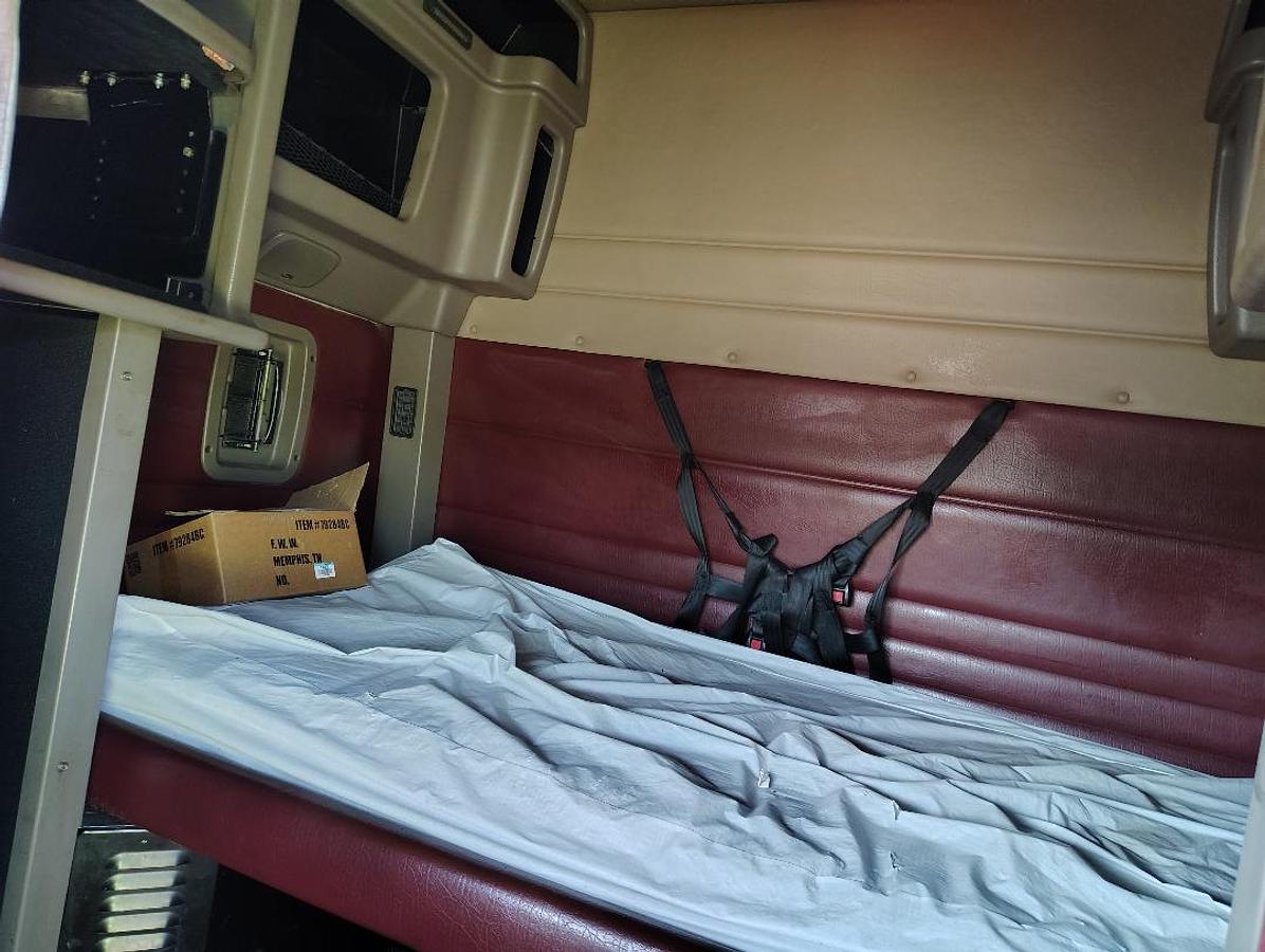 Used 2008 PETERBILT 386