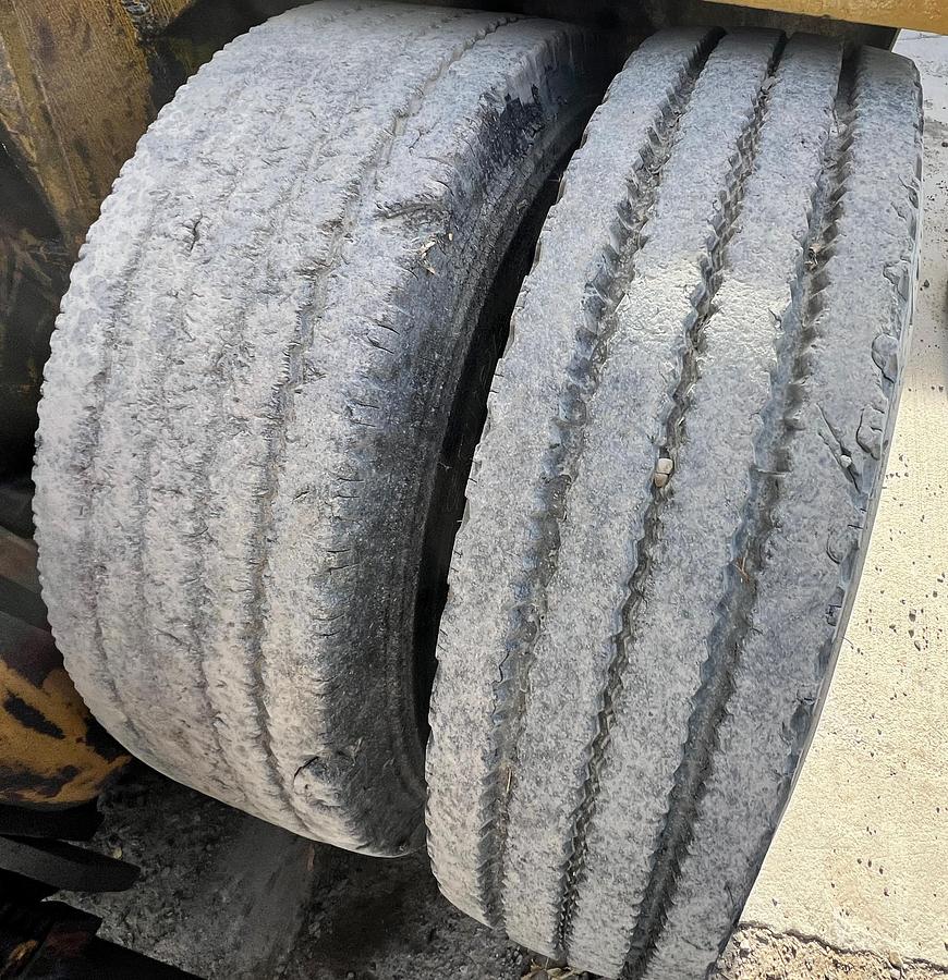 Used 1982 WIGGINS WD228y