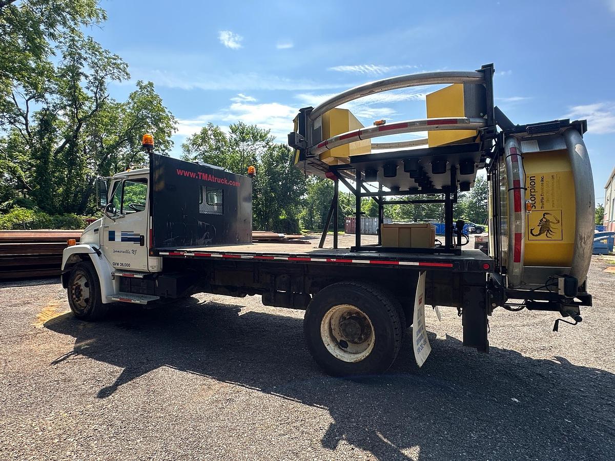 Used 2003 FREIGHTLINER FL70