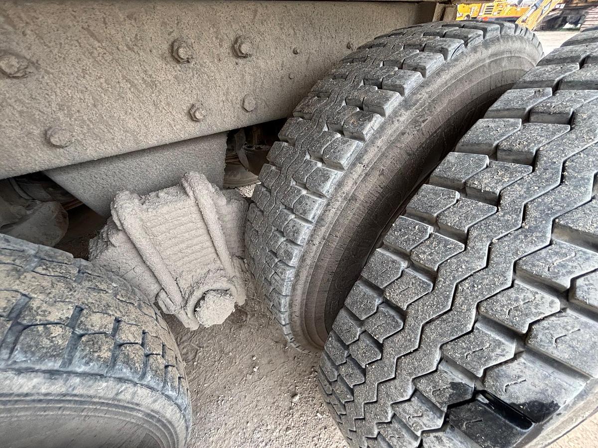 Used 1995 MACK CL713