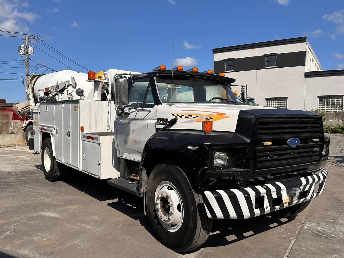Used 1989 FORD F700