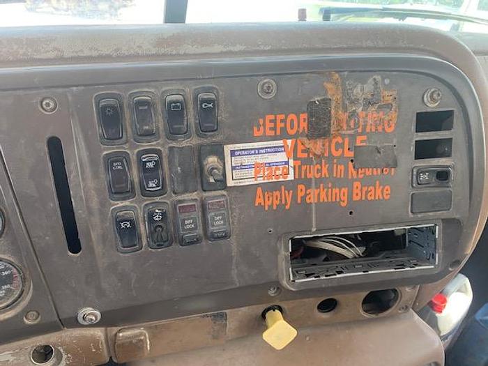 Used 2007 MACK CV713