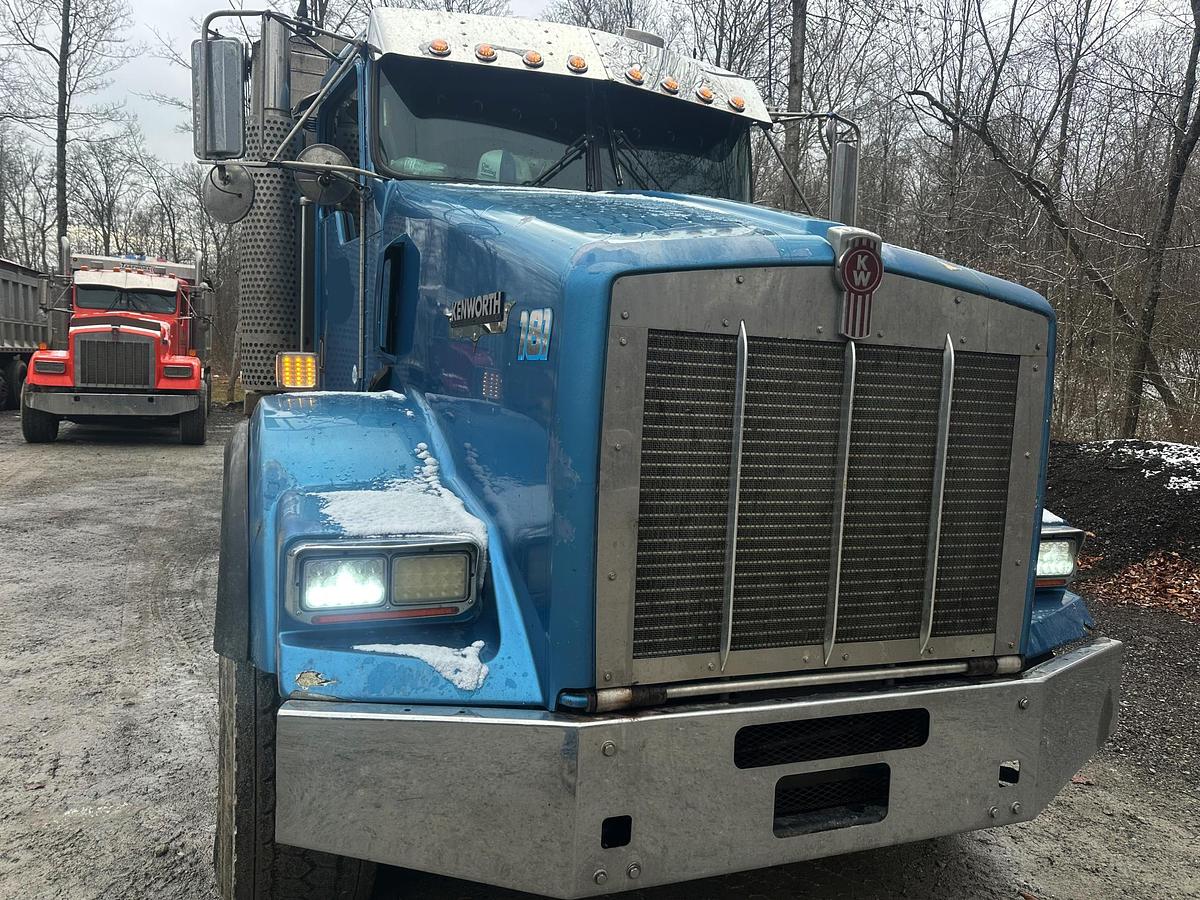 Used 2002 KENWORTH T800