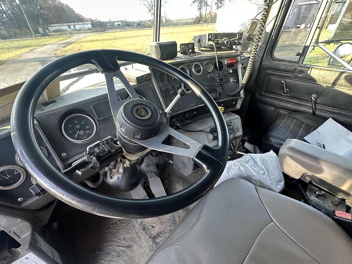 Used 2002 MACK RD688S