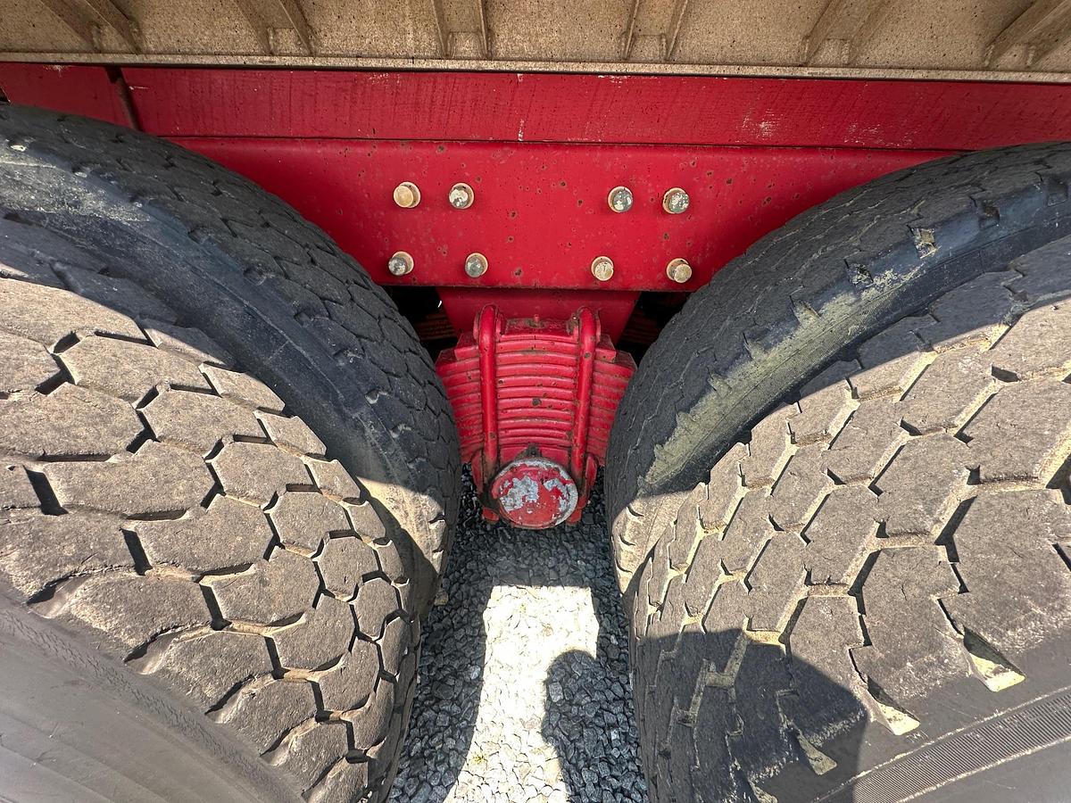 Used 1997 MACK RD688S