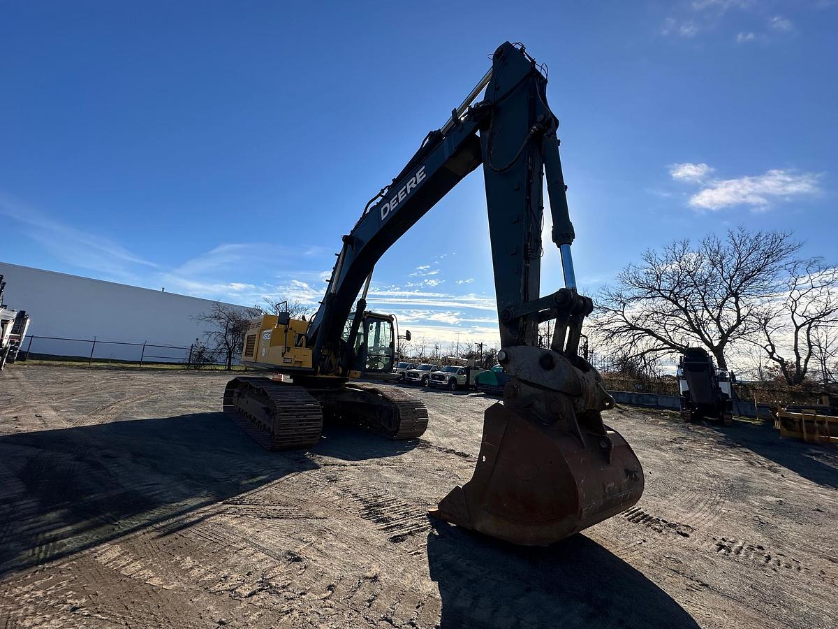 Used 2009 DEERE 450D LC