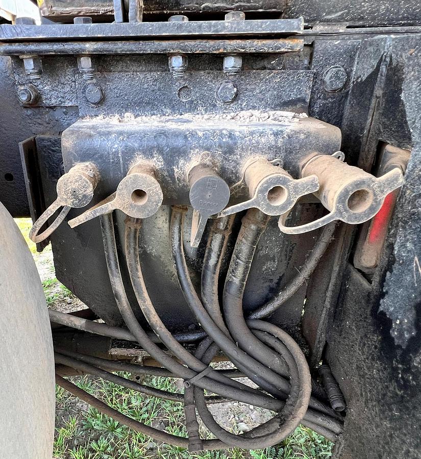 Used 2005 MACK CV713 Granite Dump Truck