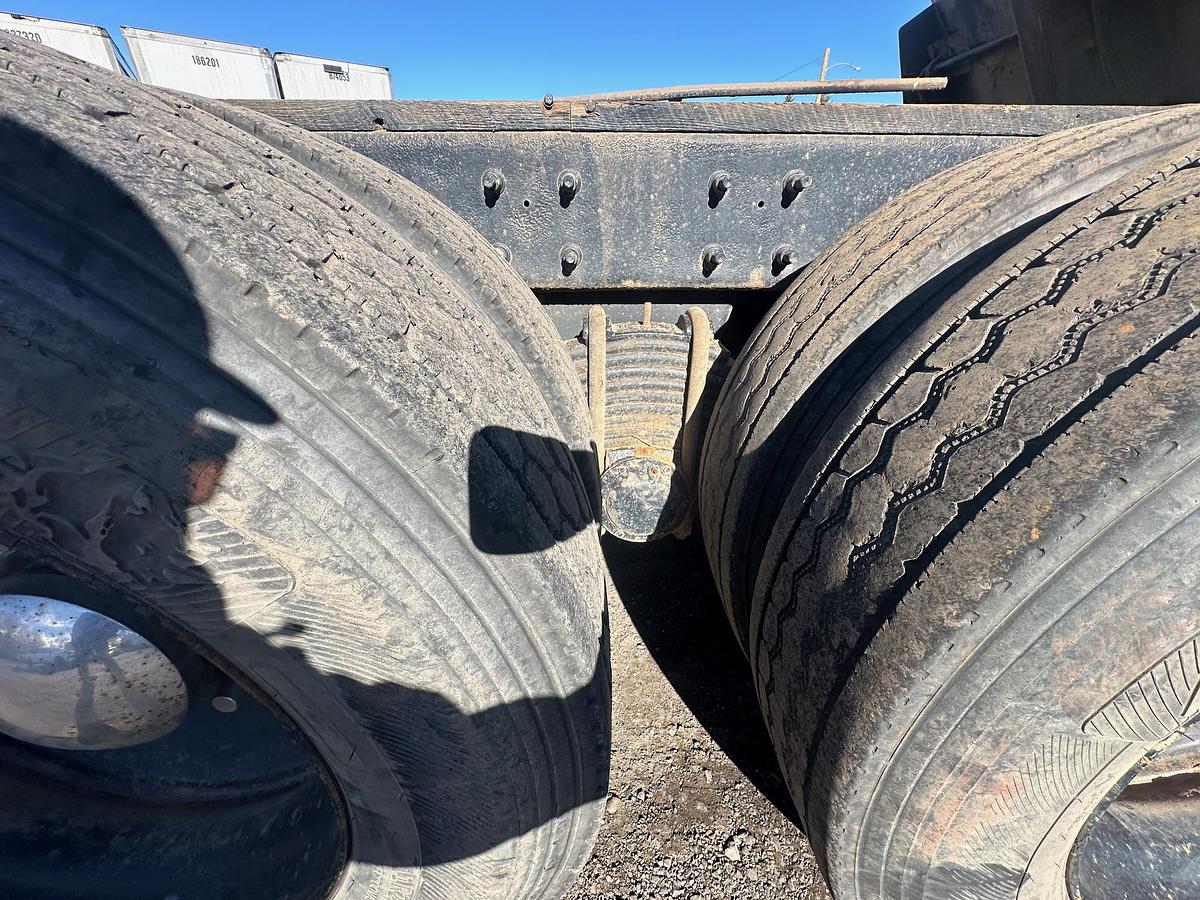 Used 2006 MACK Granite CV713