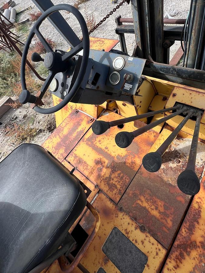 Used 1997 CATERPILLAR R80