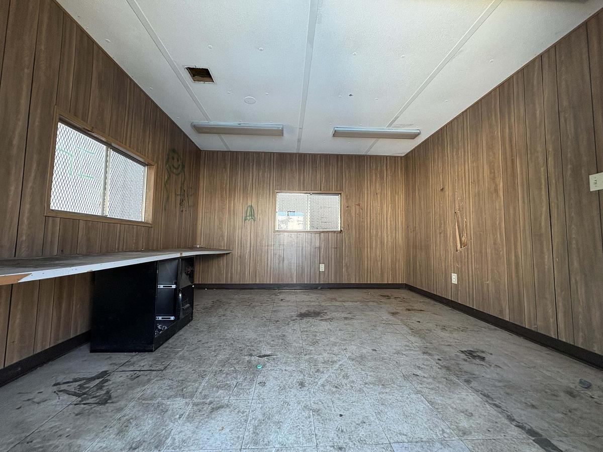 Used UNKNOWN Pac-Van 50'x165