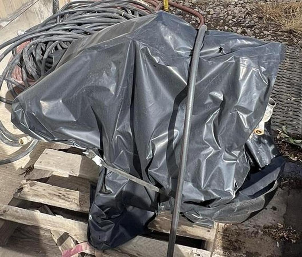 Used 2005 CATERPILLAR 304 CR