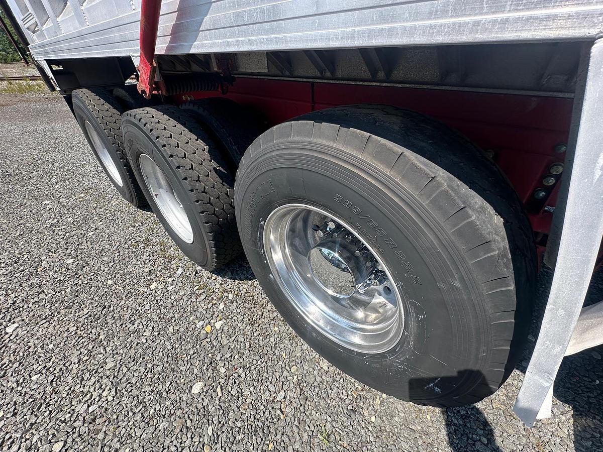 Used 1997 MACK RD688S