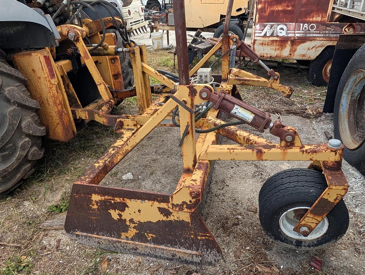 Used 1995 CASE 570LXT