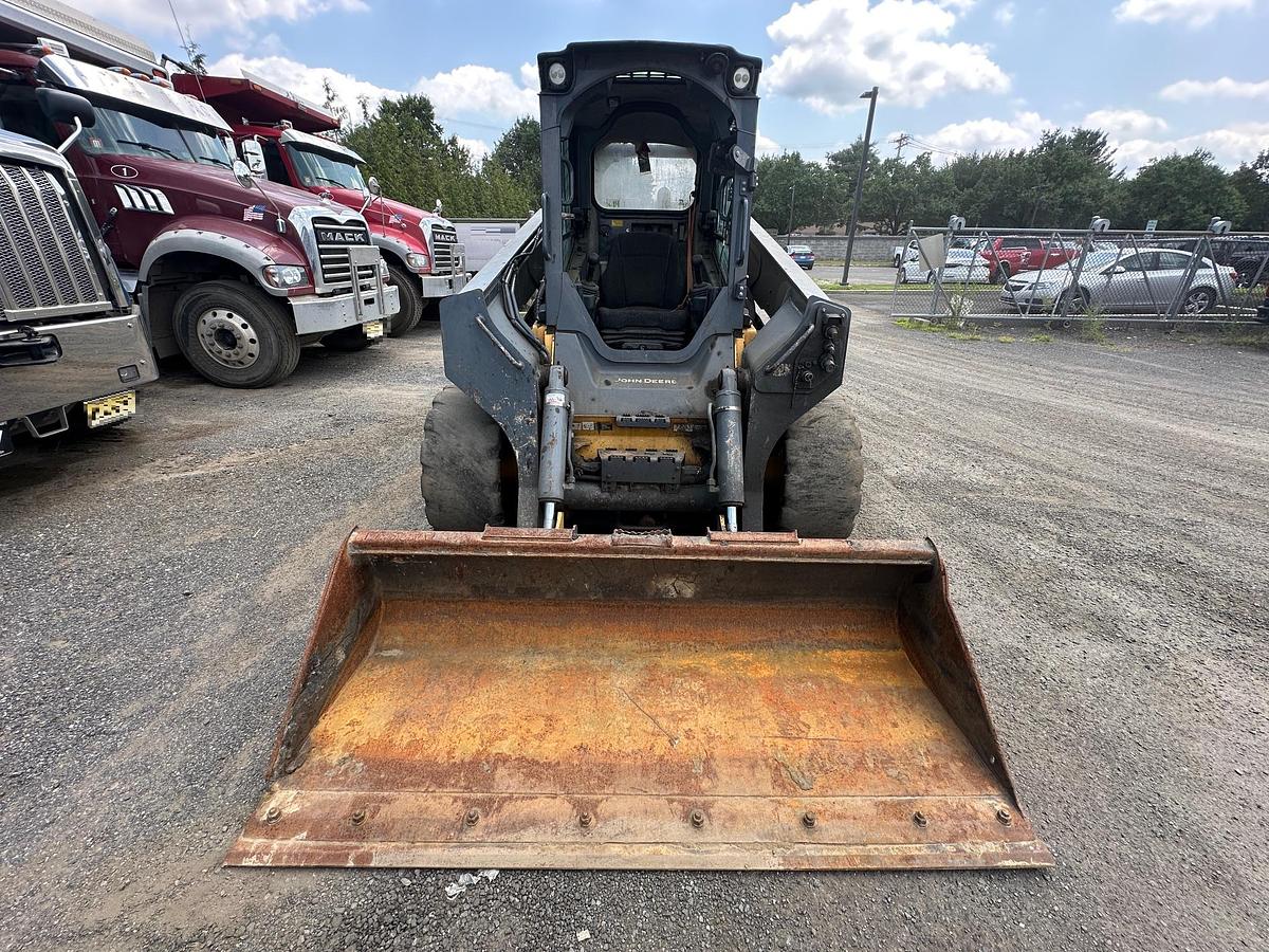 Used 2018 DEERE 332G