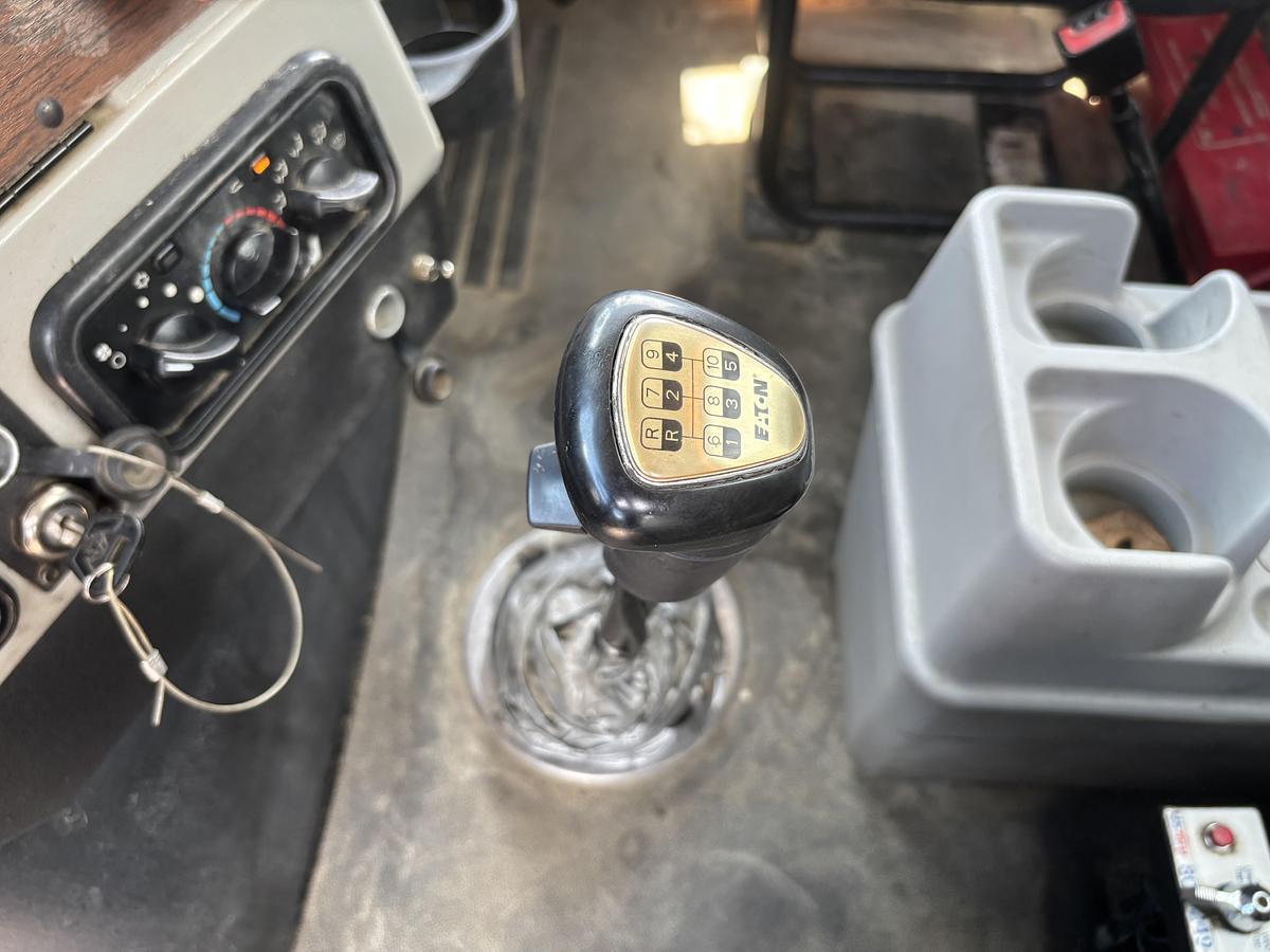 Used 2017 WESTERN STAR 4700