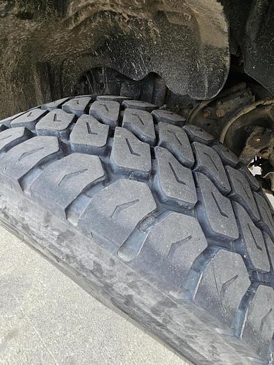 Used 2008 FREIGHTLINER Columbia