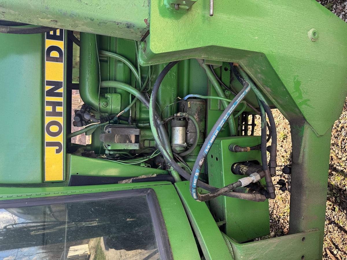 Used 1982 JOHN DEERE 2940