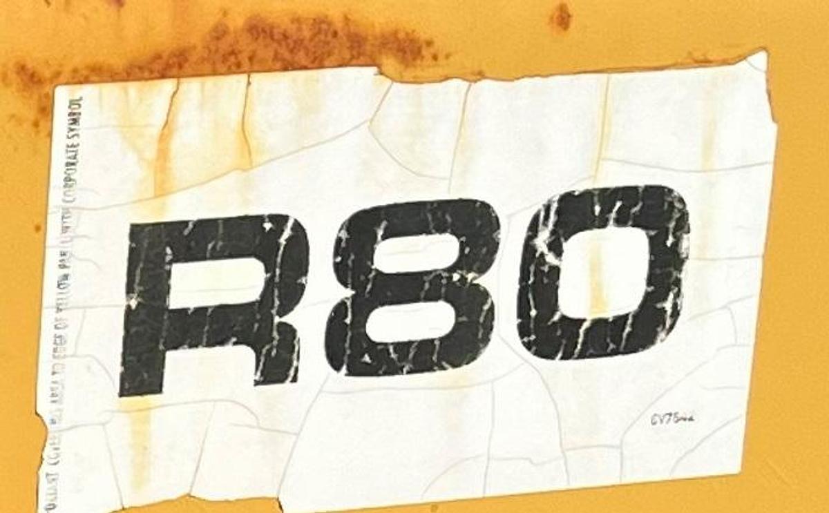 Used 1997 CATERPILLAR R80