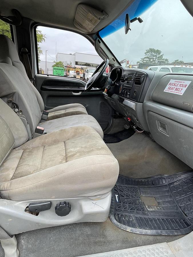 Used 2006 FORD F550 Supercab