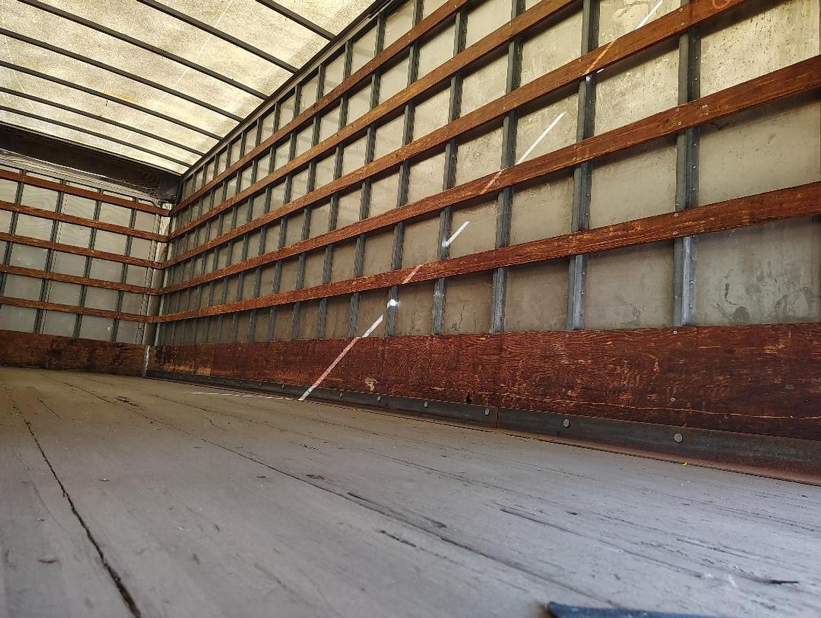 Used 1999 INTERNATIONAL 4700 Low Profile T444E