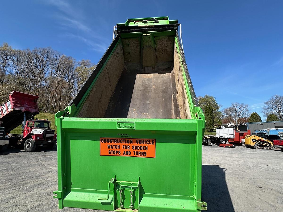 Used 2019 PETERBILT 389 Glider