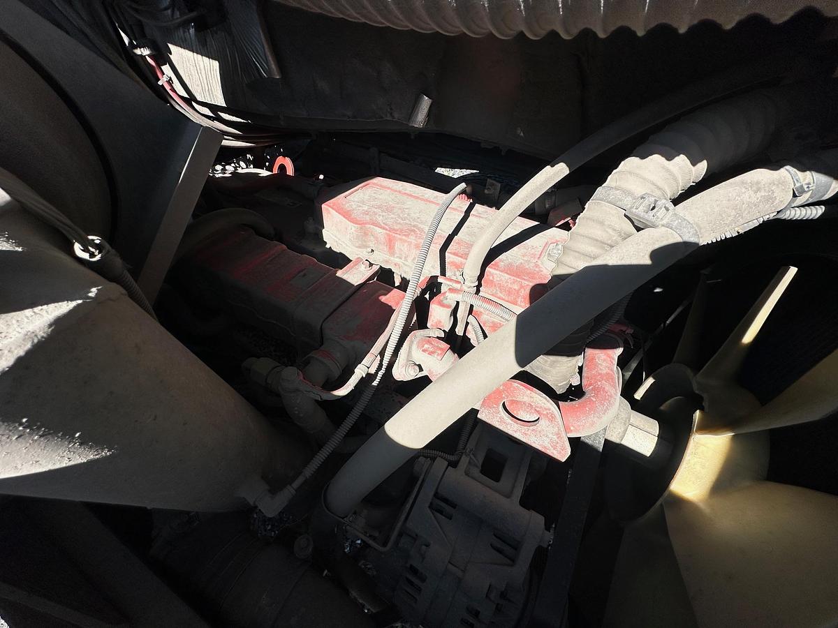 Used 2011 OTTAWA Yard Spotter