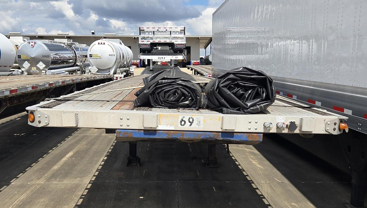 Used 1998 UTILITY 48 x 102