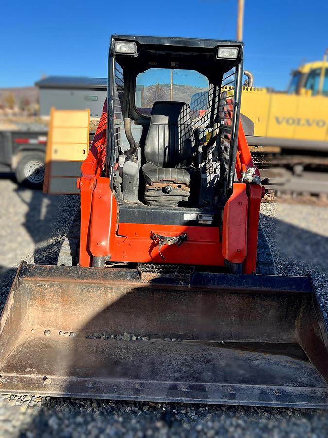 Used 2010 KUBOTA SVL75
