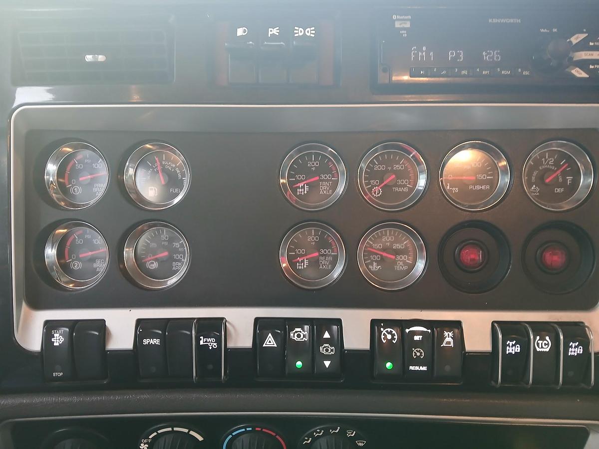 Used 2020 KENWORTH T800