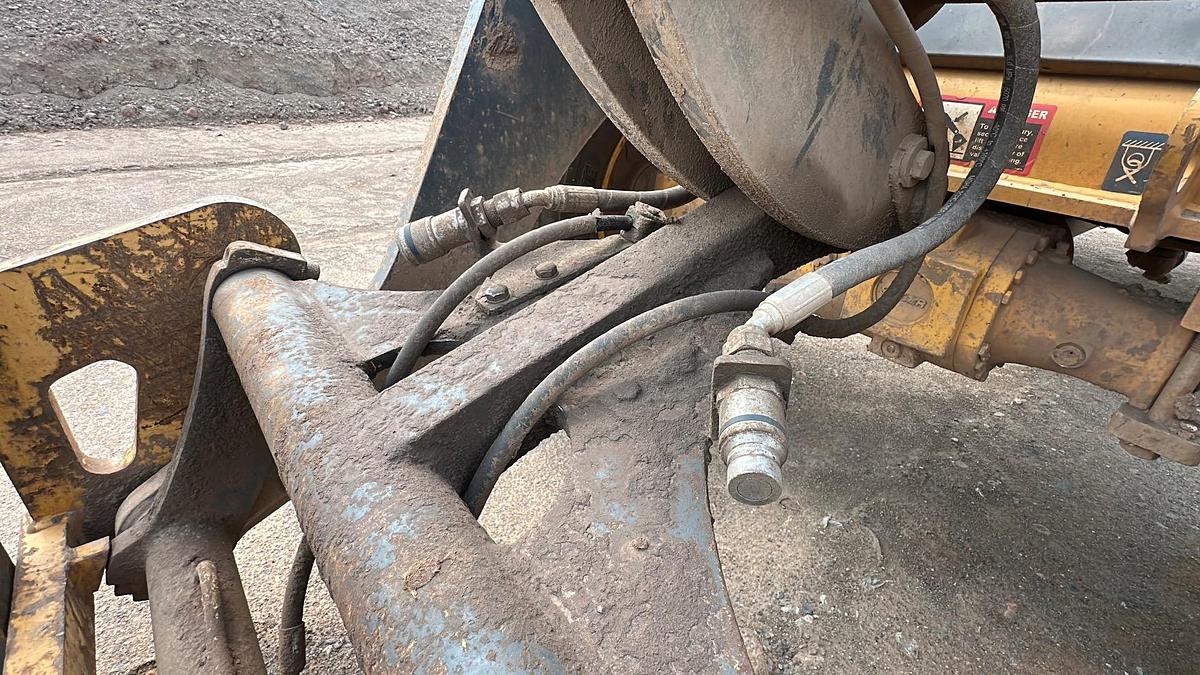 Used 2018 DEERE 244k-II
