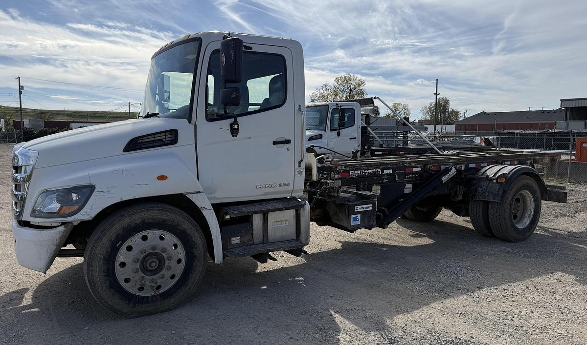 Used 2019 HINO 338
