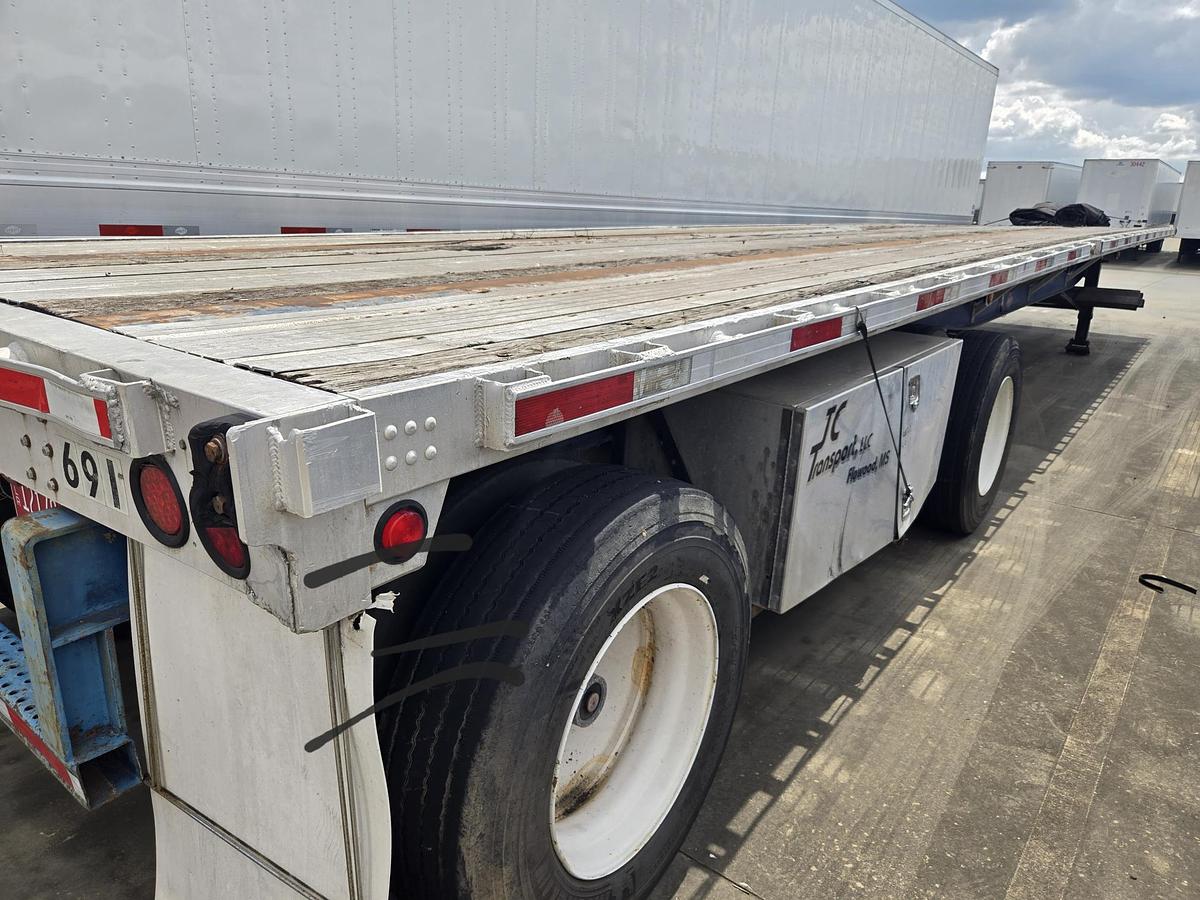 Used 1998 UTILITY 48 x 102