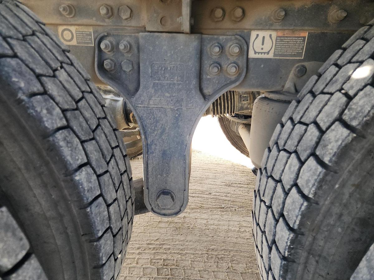 Used 2021 KENWORTH T880