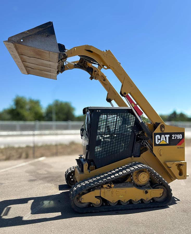 Used 2019 CATERPILLAR 279D