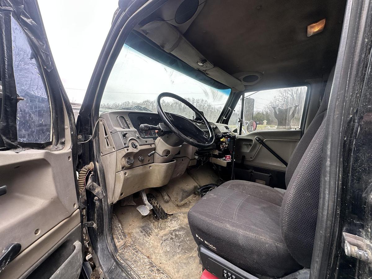 Used 2006 STERLING L9500