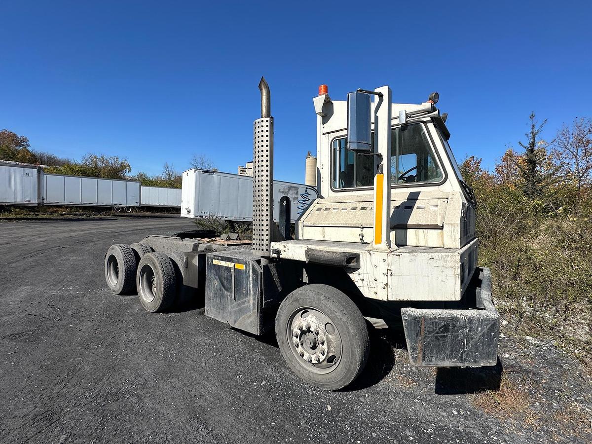 Used 2011 OTTAWA Yard Spotter