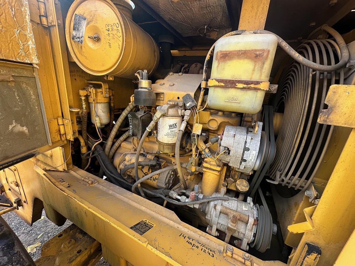 Used 1994 DEERE 444E