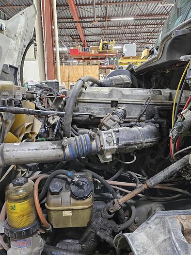 Used 2008 FREIGHTLINER Columbia