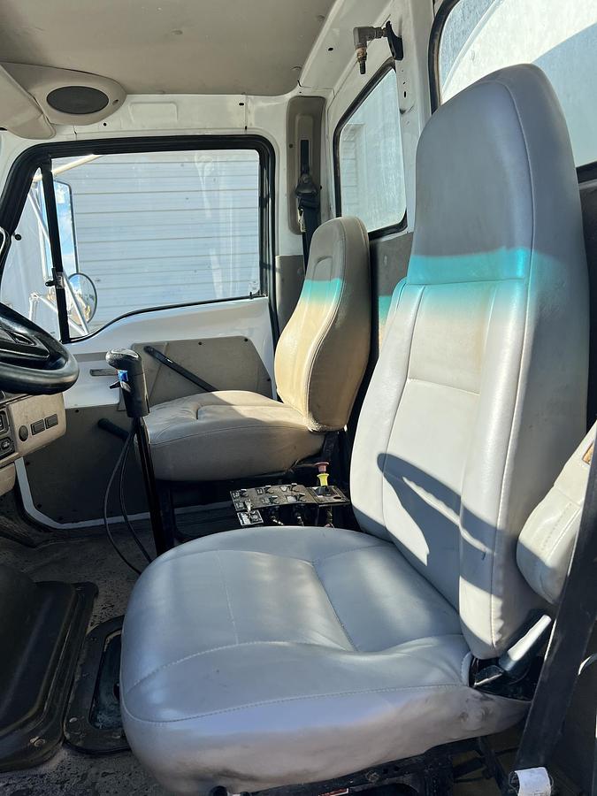 Used 2007 STERLING L7500 Water Truck