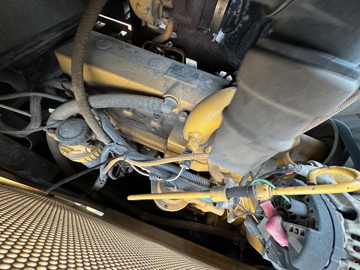 Used 2007 DEERE 650J LT