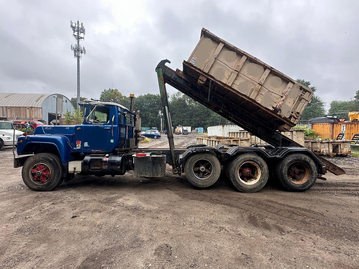 Used 1989 MACK RD600K