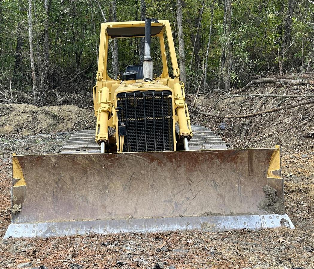 Used 1985 DEERE 750B