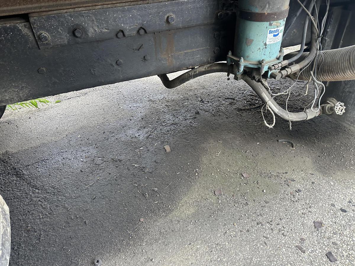 Used 1982 FORD L9000